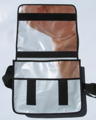 Inside view of the bag with the 'thumb'.